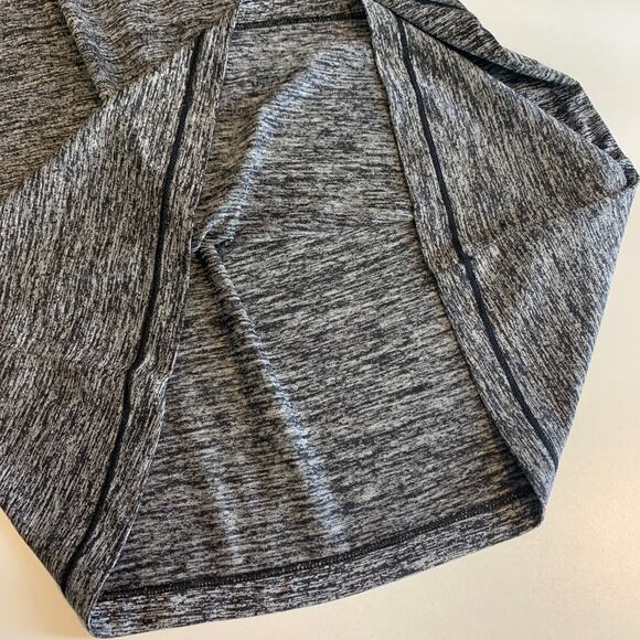 Under Armour Top Women M Medium Grey Semi Fitted HeatGear Reflective Long Sleeve - Picture 10 of 14